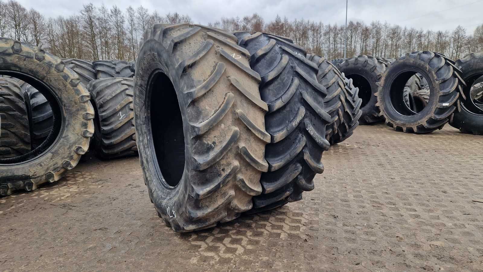 600/65r38 580/70r38 20.8r38 Firestone 60% bieżnik