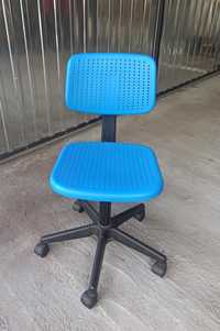 Krzesło biurowe dla dziecka - Ikea Alrik