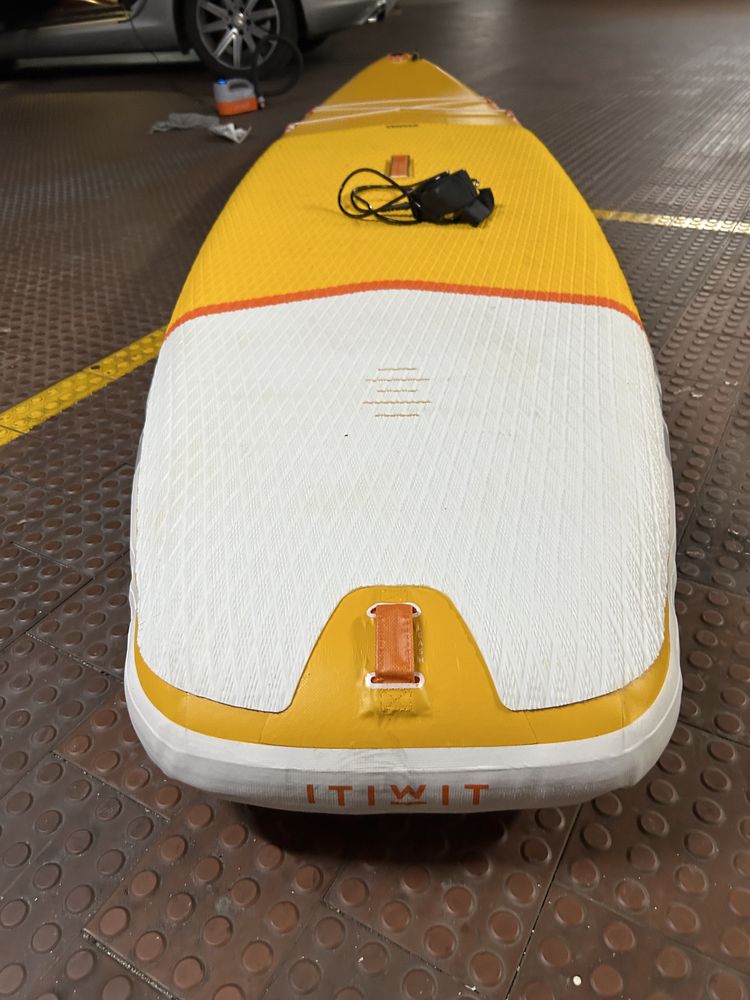 Prancha Stand Up Paddle Insuflável Itiwit de 11 pés em amarelo