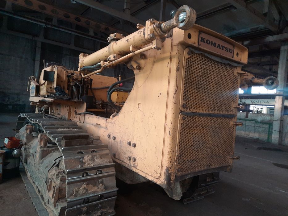 Продам бульдозер KOMATSU D155 A1
