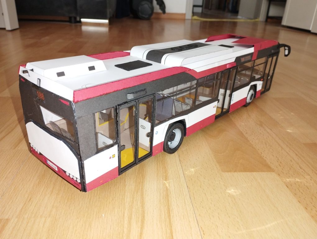 Model kartonowy zabawka autobus miejski autobus szynowy Solaris Urbino