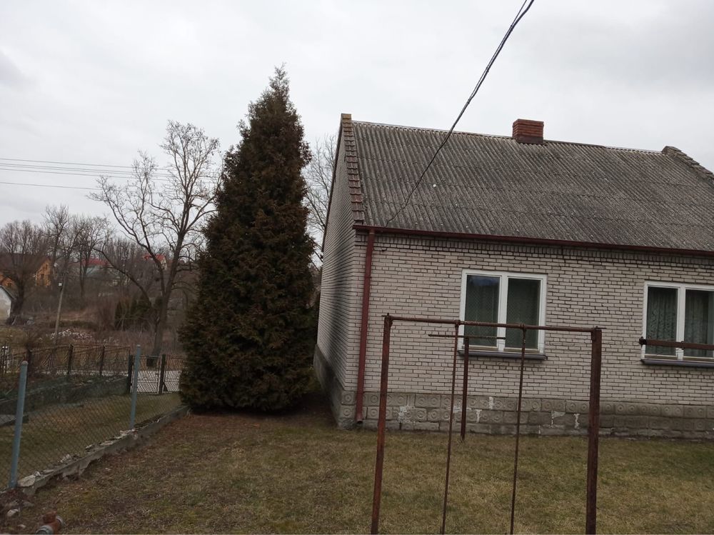 Dom na sprzedaż z budynkiem gospodarczym