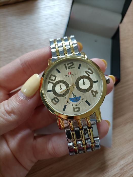 Nowy męski elegancki zegarek Geneva z pudełkiem