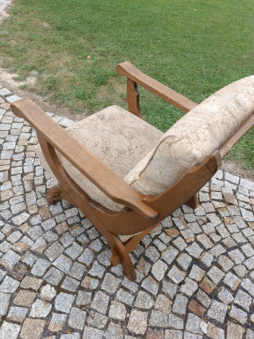 Fotele dębowe w stylu retro