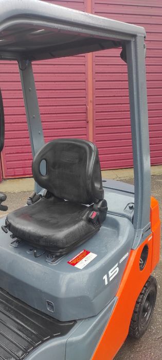 Вилочный погрузчик Toyota 8FD15 2008г