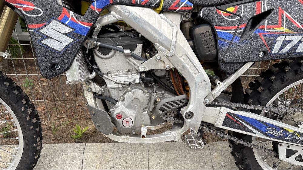 Suzuki RMZ 450 enduro cross ktm yamaha beta