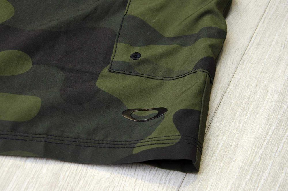Шорти чоловічі Oakley Cargo Hybrid 21. Розмір 34