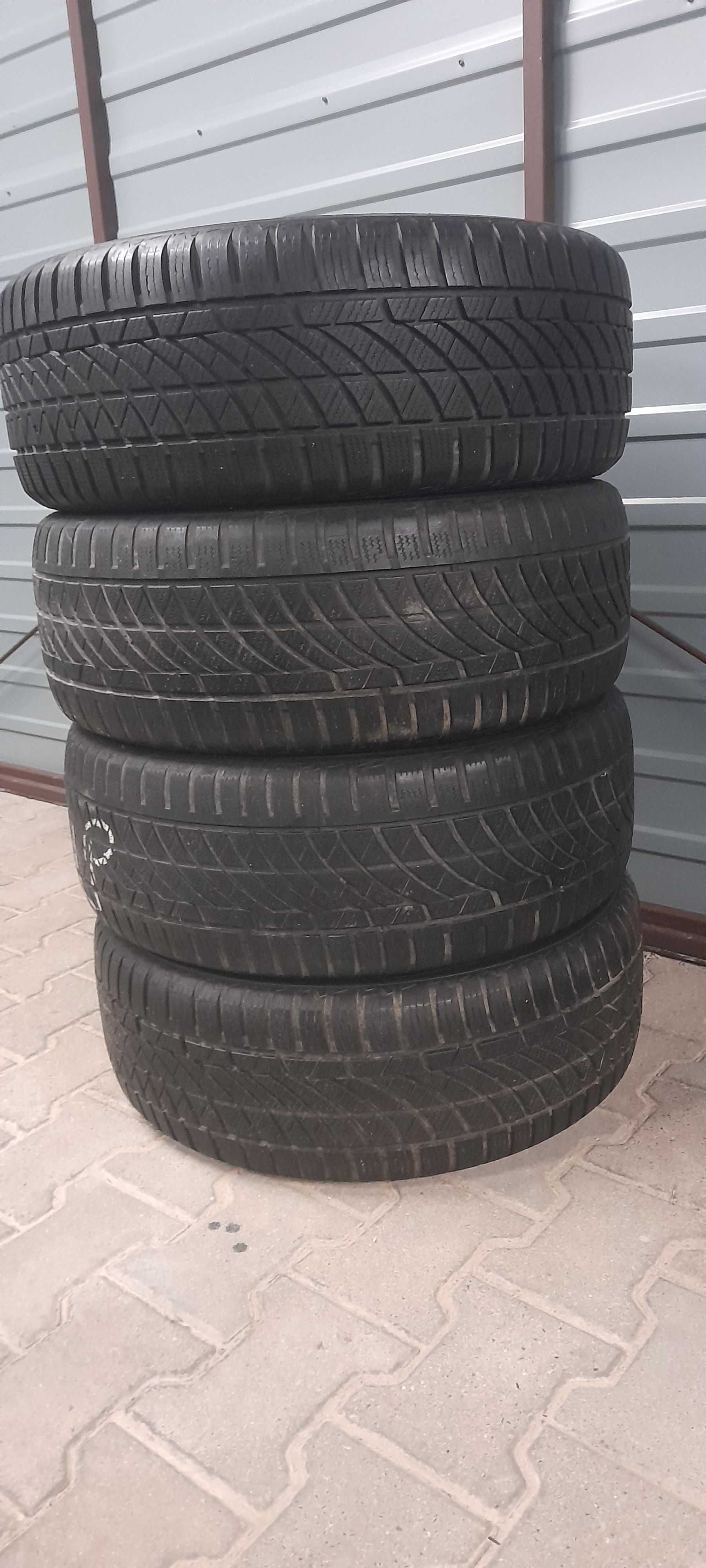 Opony całoroczne 225x55xR17 Hankook