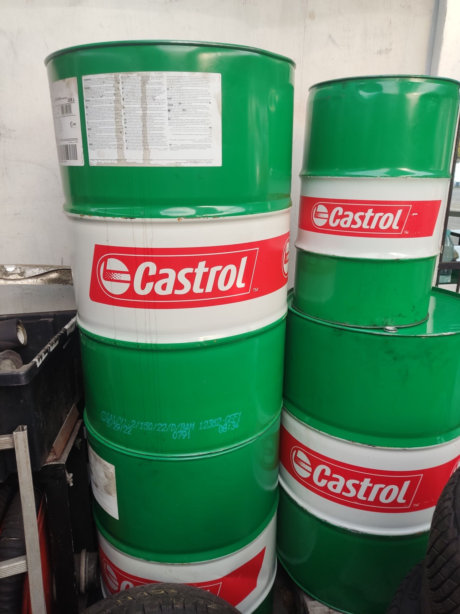 Beczki CASTROL 208 L i 60 L