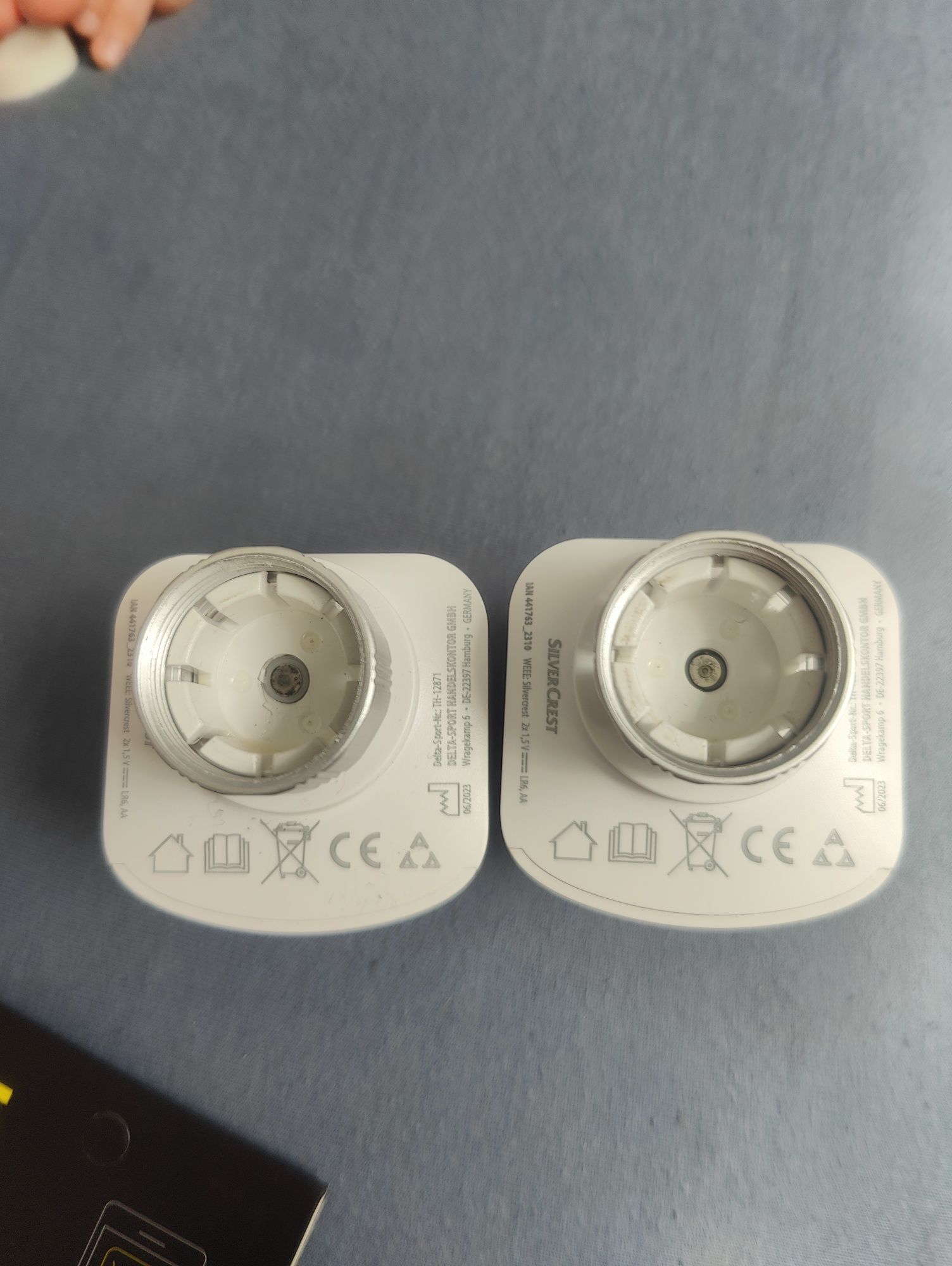 Termostaty elektroniczne do kaloryfera +adaptery
