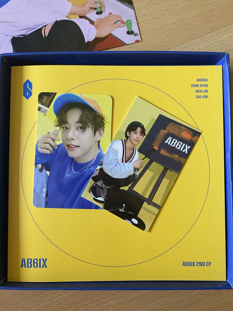 Album AB6IX Vivid