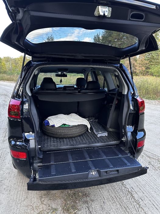 Продам Peugeot 4007