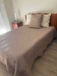 cama de casal com base de cama e colchao em parfeitas condiçoes