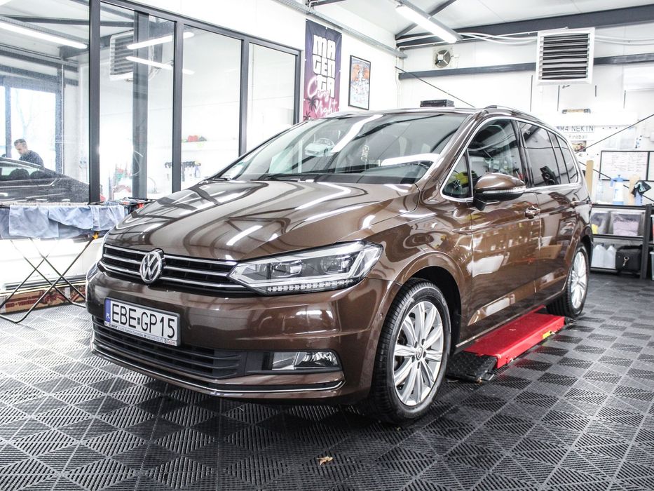 Volkswagen Touran Volkswagen Touran (III/2015), 2.0 TDI 150 KM, 5-os., 191 000 km, brąz