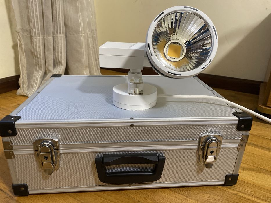 Holofote Led com Mala