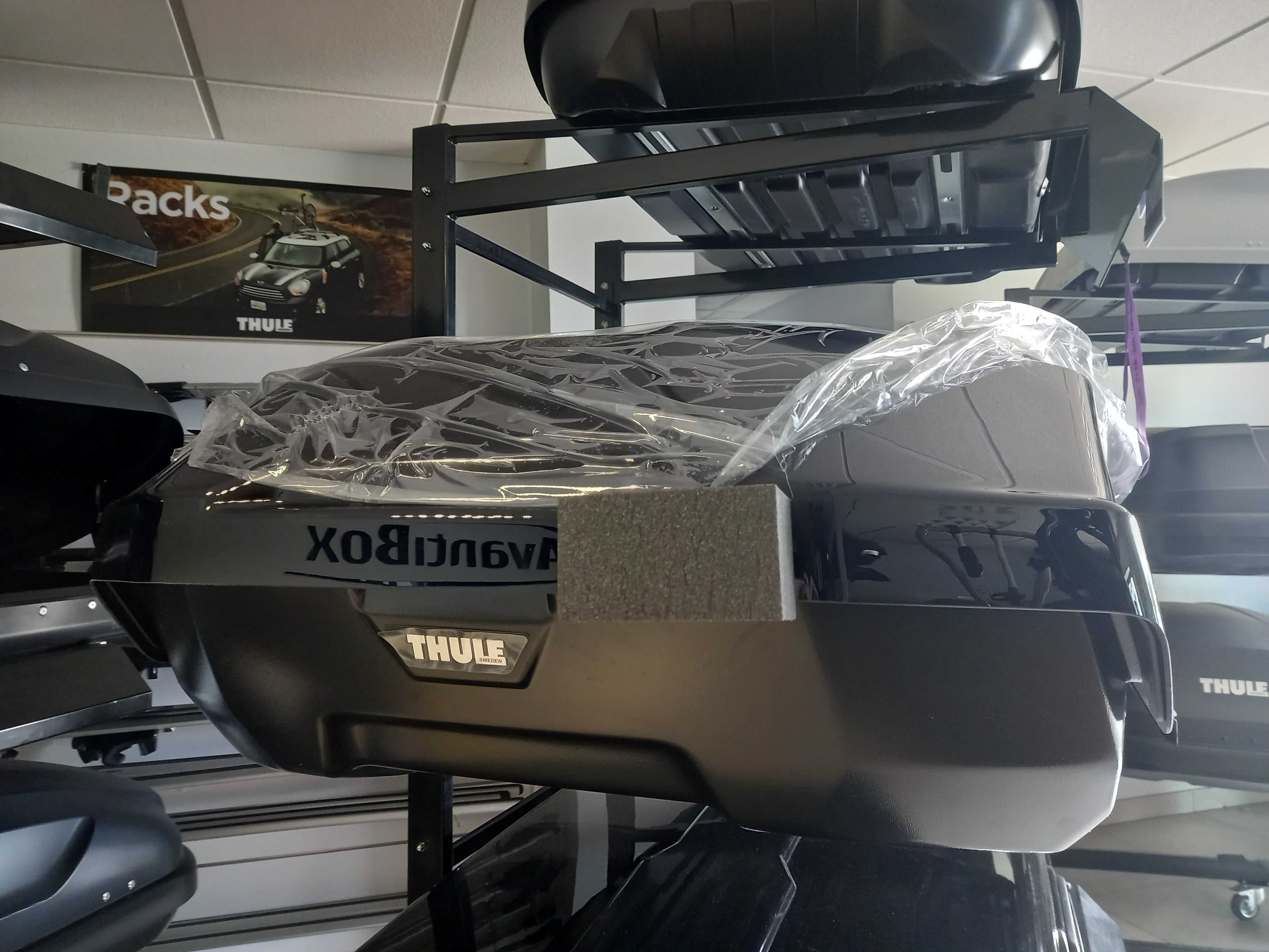 Boks dachowy Thule Motion 3 XXL czarny połysk, kufer, box