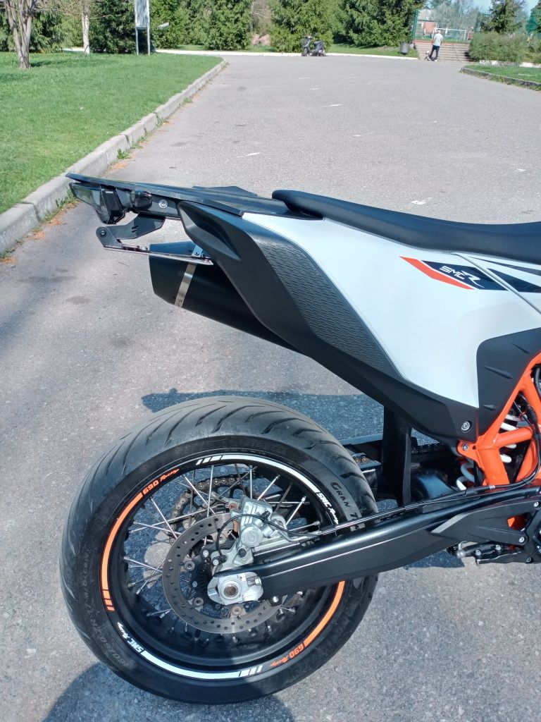 KTM 690 SMC R 2020