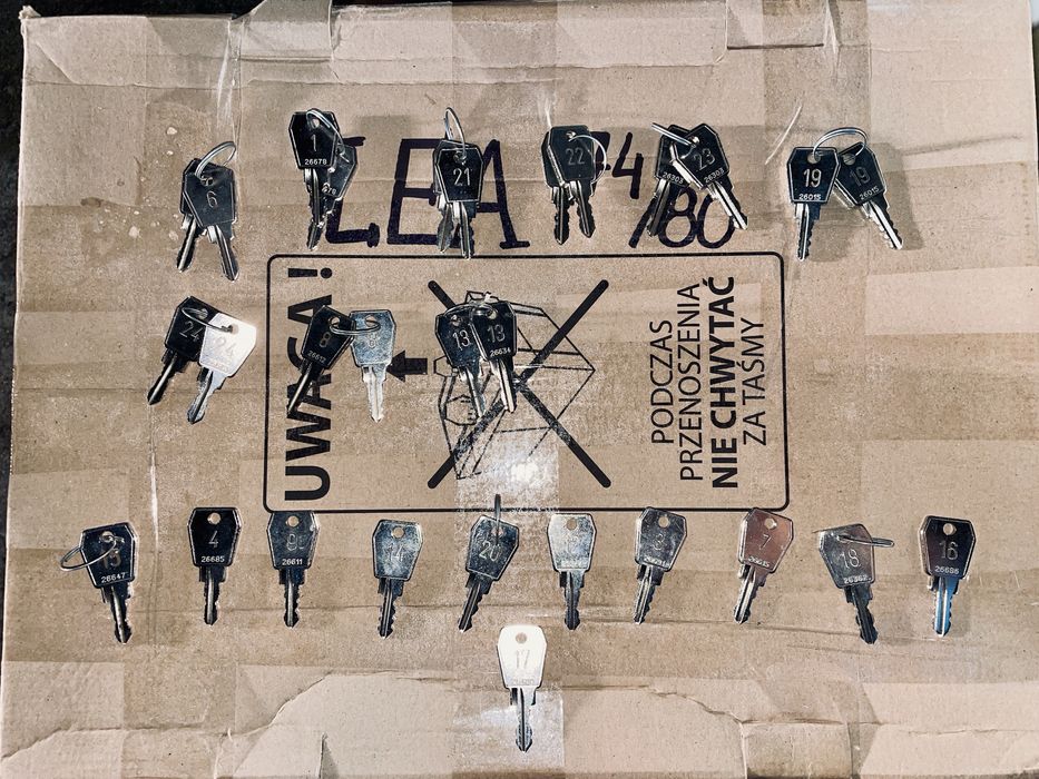 Szafka metalowa/depozytowa na telefony komórkowe WSS 20 (FV VAT)