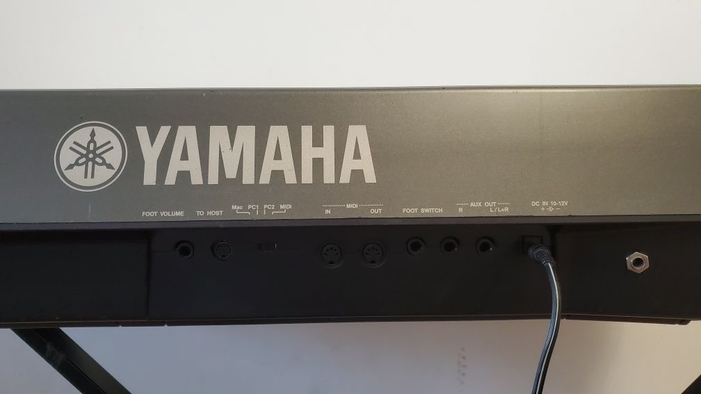 Синтезатор YAMAHA PSR-640