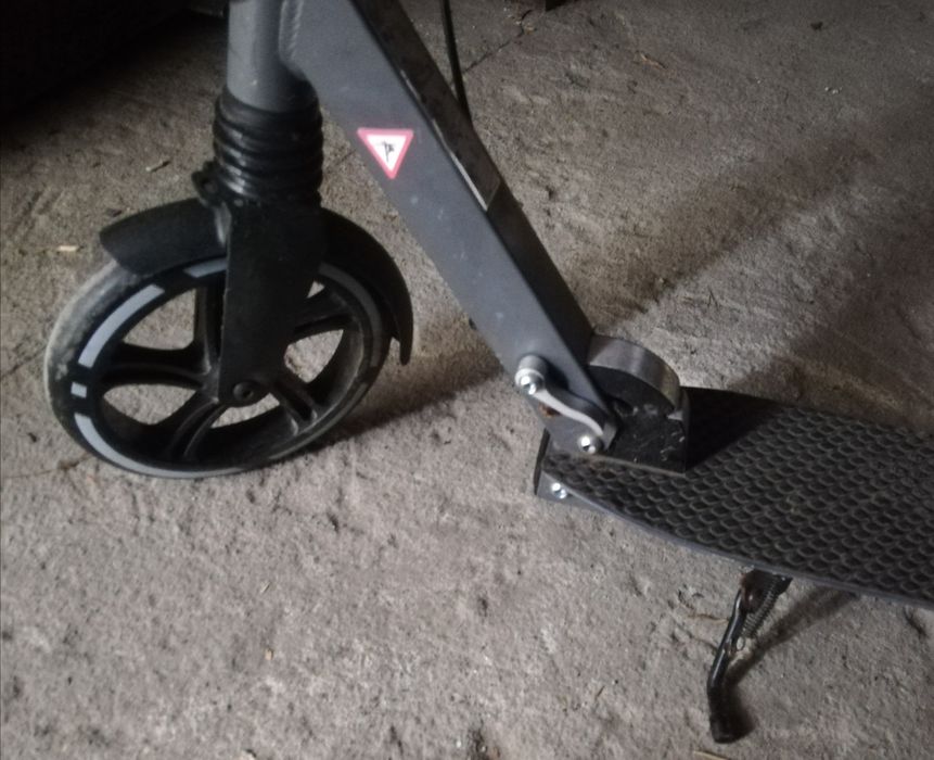 Hulajnoga miejska CRIVIT (z hamulcem ręcznym)