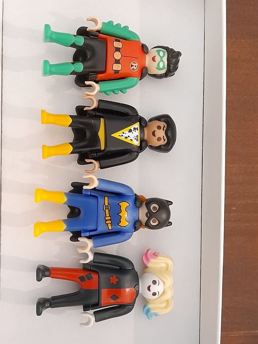 Bonecos Playmobil kinder Surpresa DC Comics Heróis Batman Vilões Joker