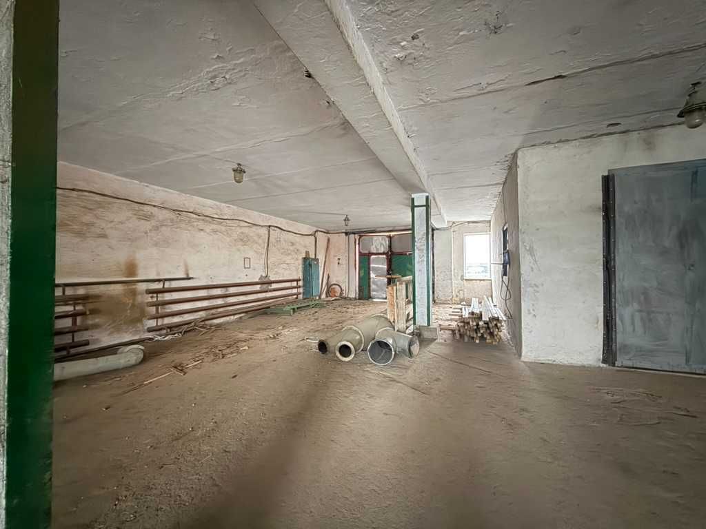 Продаж виробничо-складського комплесу м.Надвірна, площа 10900 м.кв.