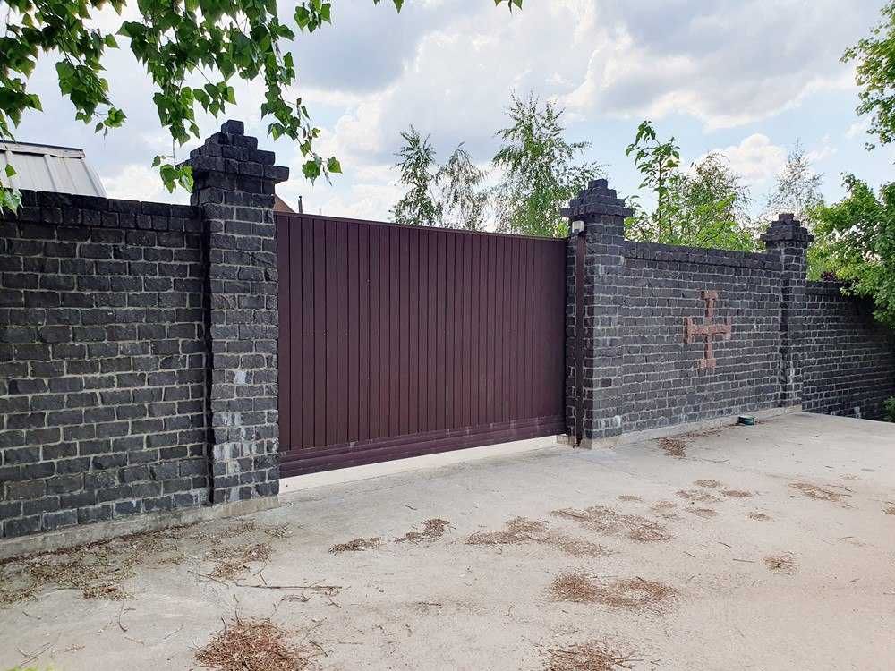 Продам дом в Кристальном 80 соток в с. Новоалександровка