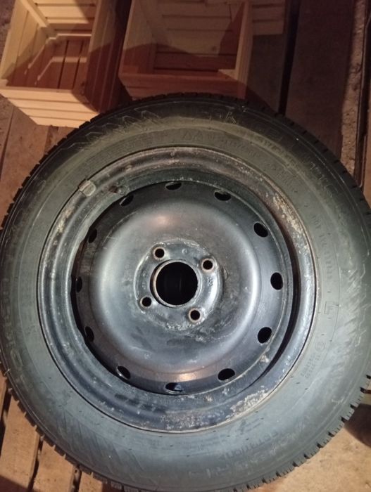 Шини нокіан хакапиліта r14 175/65 з дисками