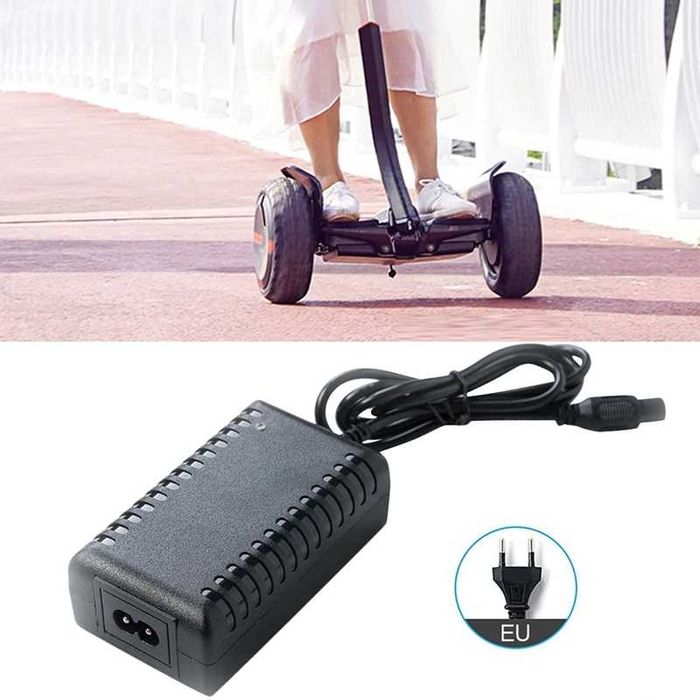 Carregador 42V 2A p/ Hoverboard/ Trotinete Elétrica 36V 3 PINOS/ 5.5MM