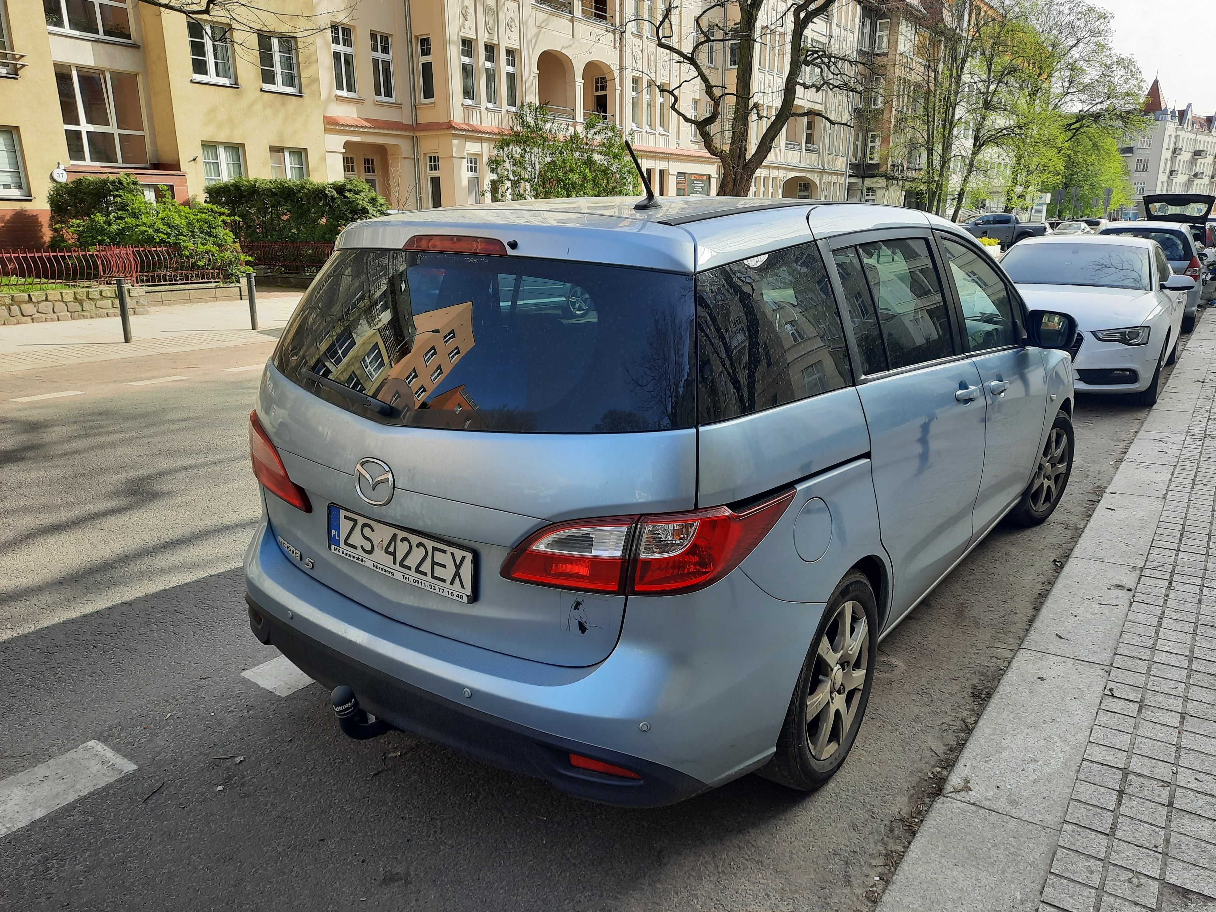 Samochód Mazda 5