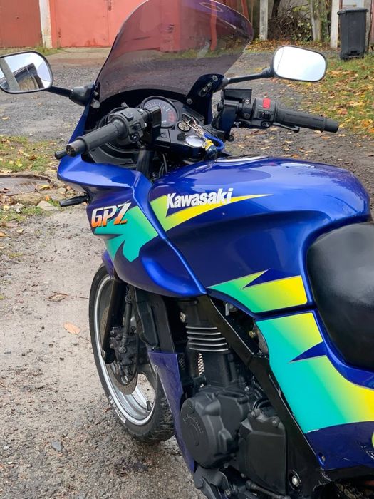 Продам kawasaki GPZ 500s