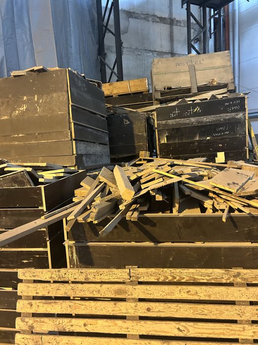 Oddam sklejkę+trociny