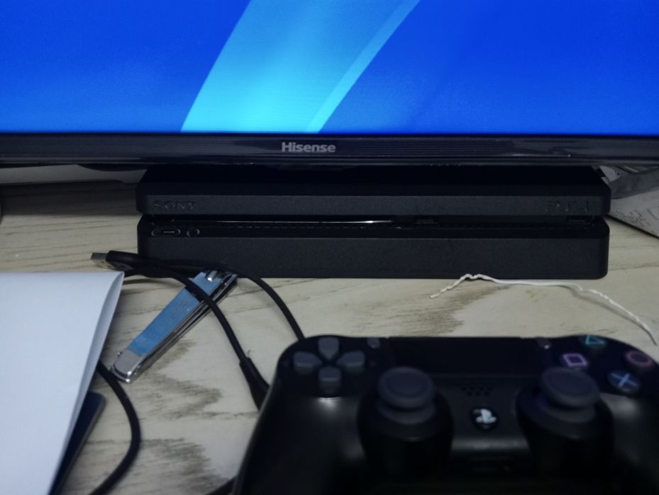 Ps4 como novo, pouco usado