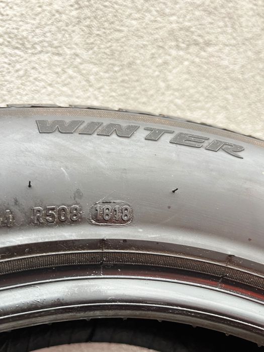 Para opon Pirelli SottoZero 3 Winter 215/60 r16 99H jak NOWE !!!