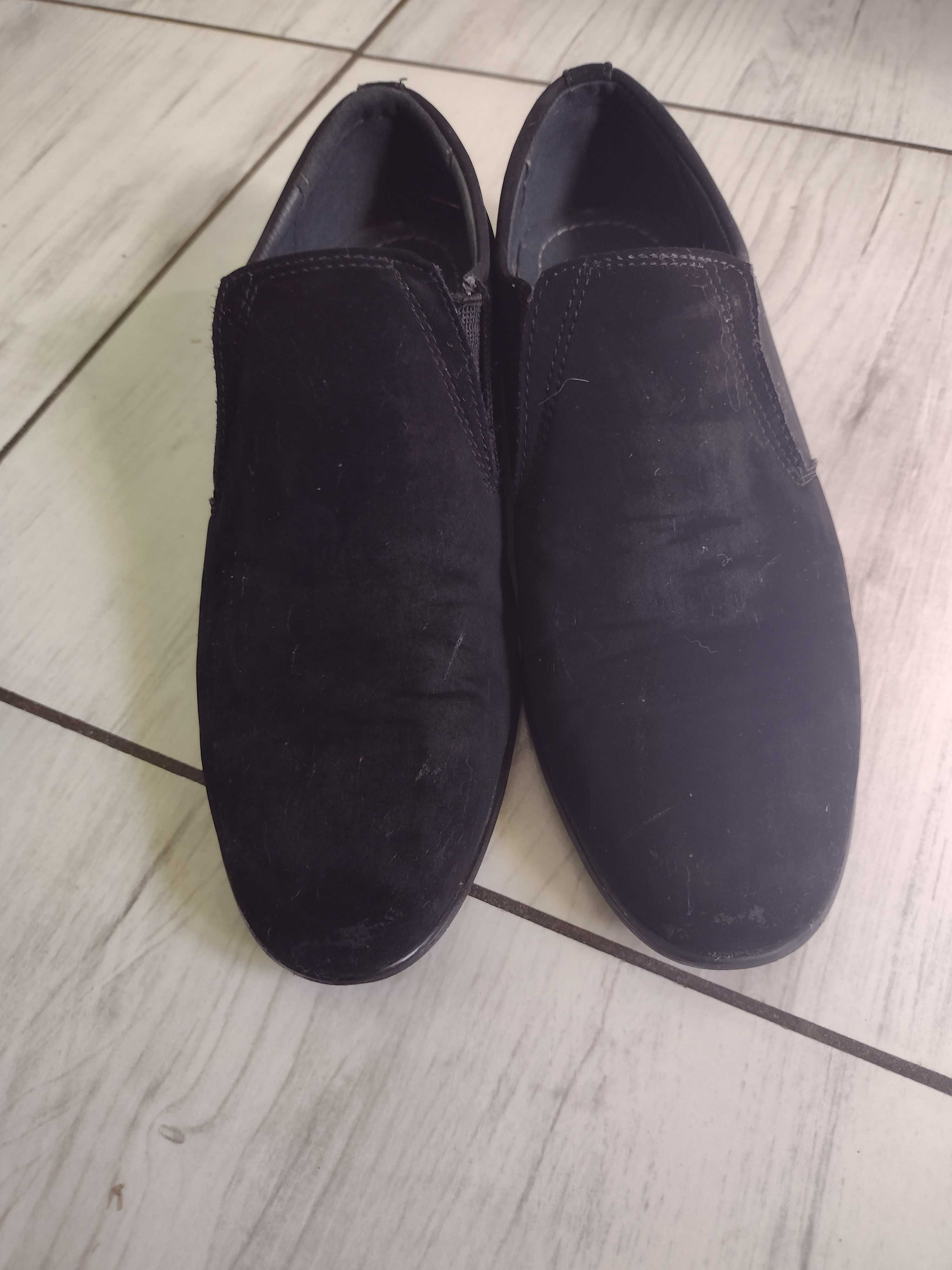 Buty komunijne dla chlopca r.35