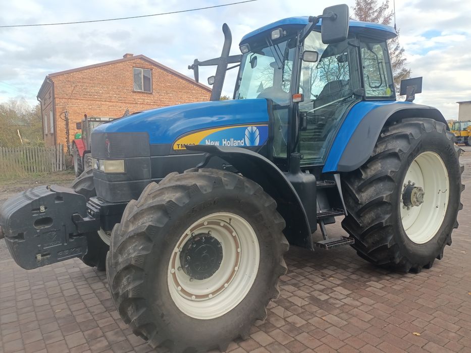 New Holland TM 190