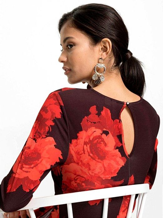 NOWA zjawiskowa suknia maxi z różami r. 44/46