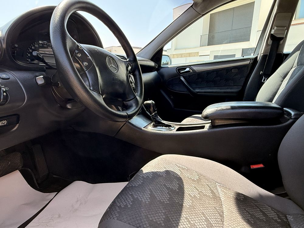 MERCEDES-BENZ C270 CDI AVANTGARDE  CAIXA AUTOMÁTICA