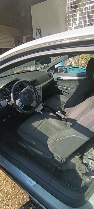 Opel Astra H GTC 1.7 CDTI (PEÇAS COMPLETO)