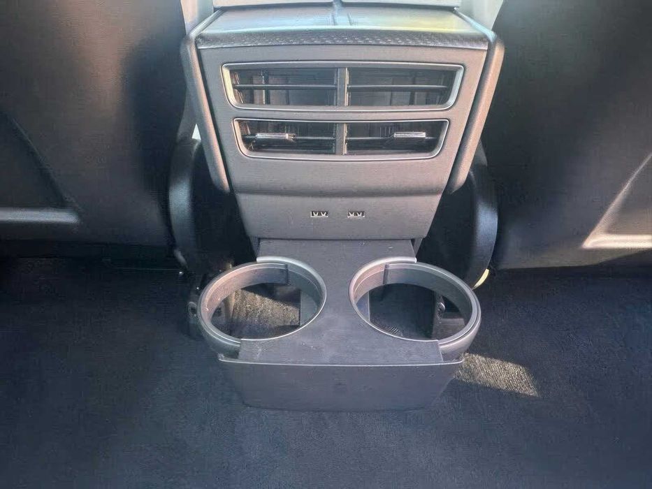 Tesla Model S Performance      2020