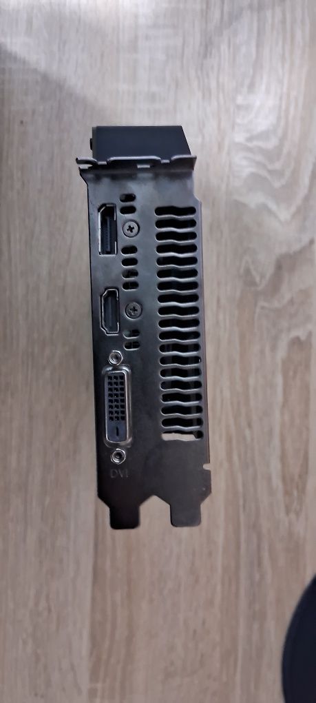 Продам видеокарту б.у. asus
