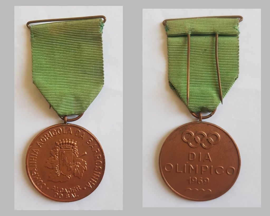 Medalhas condecoraçoes conjunto 6 medalhas pequenas antigas