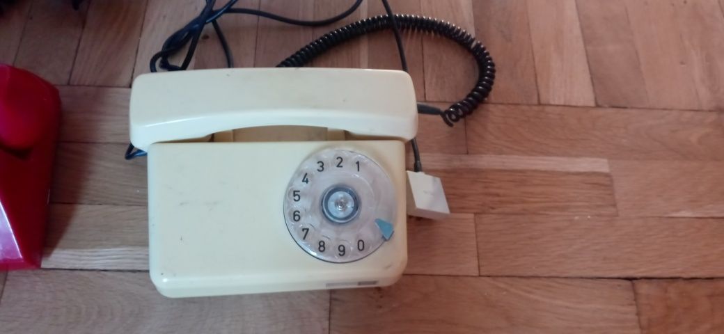 Telefony z PRL_u