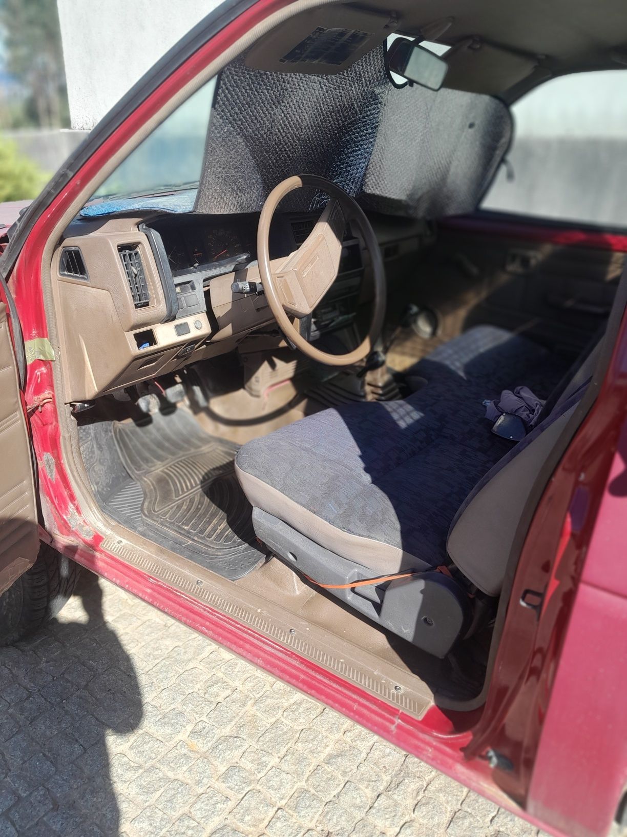 Nissan d21  4x4 em bom estado