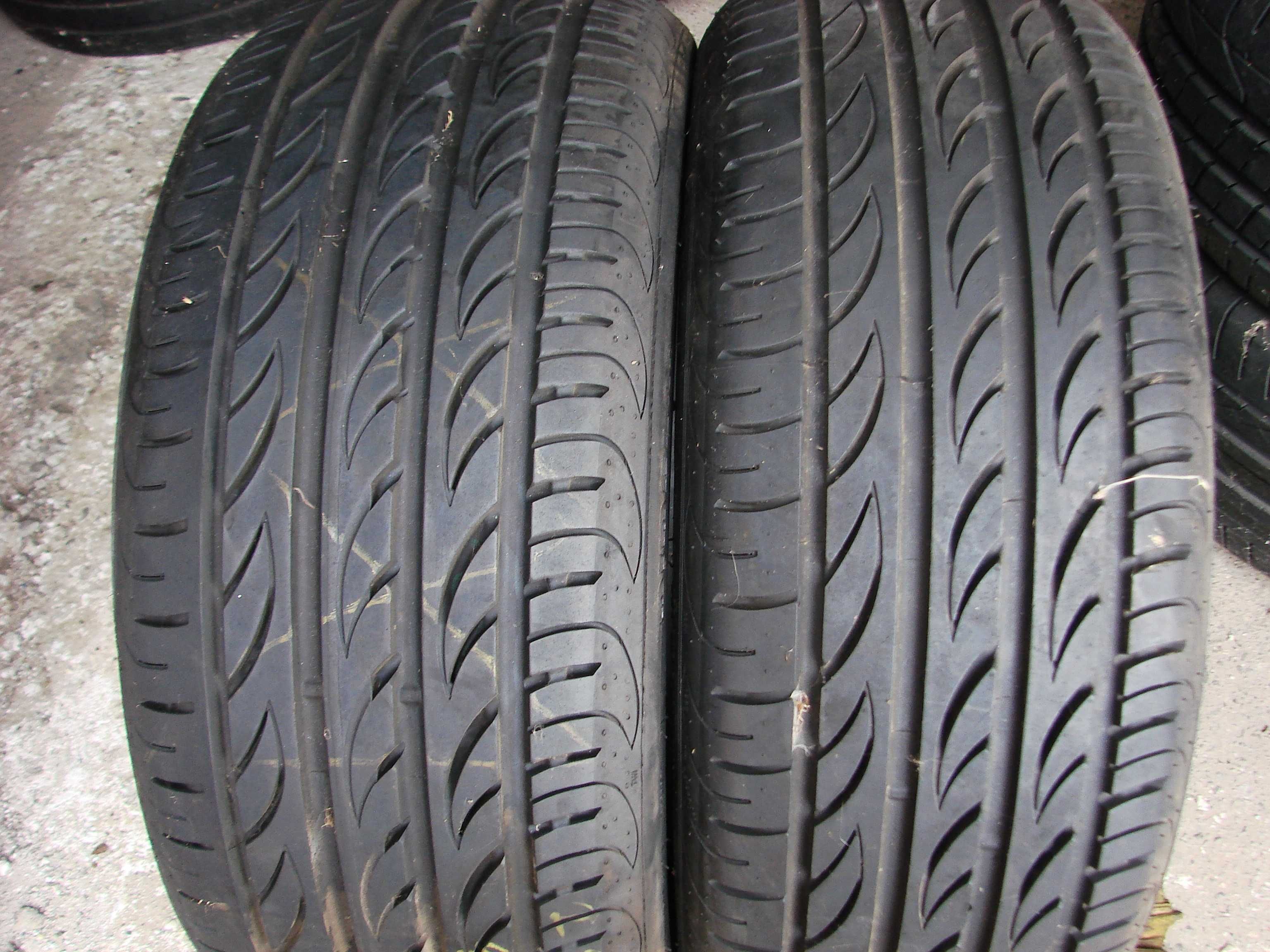 225 40 r 19 225/40/19 Pirelli PZero Nero