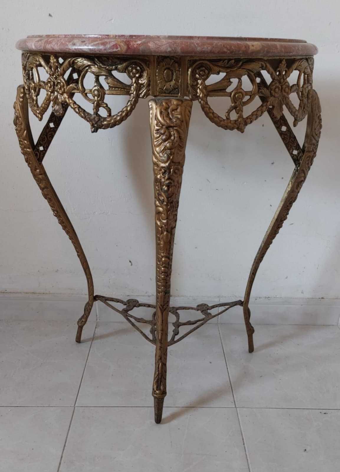 Vende-se Mesa Semicircular