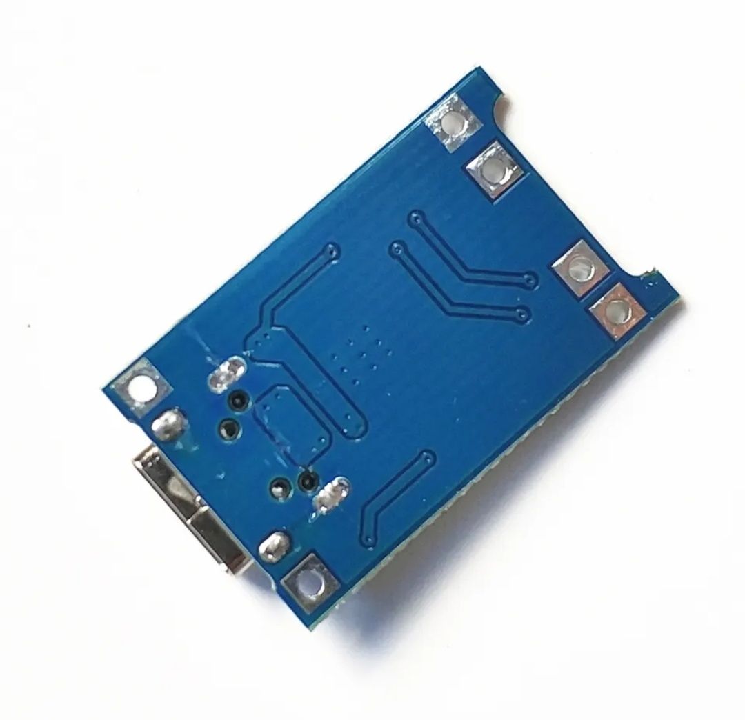 Плата заряду Type-C.