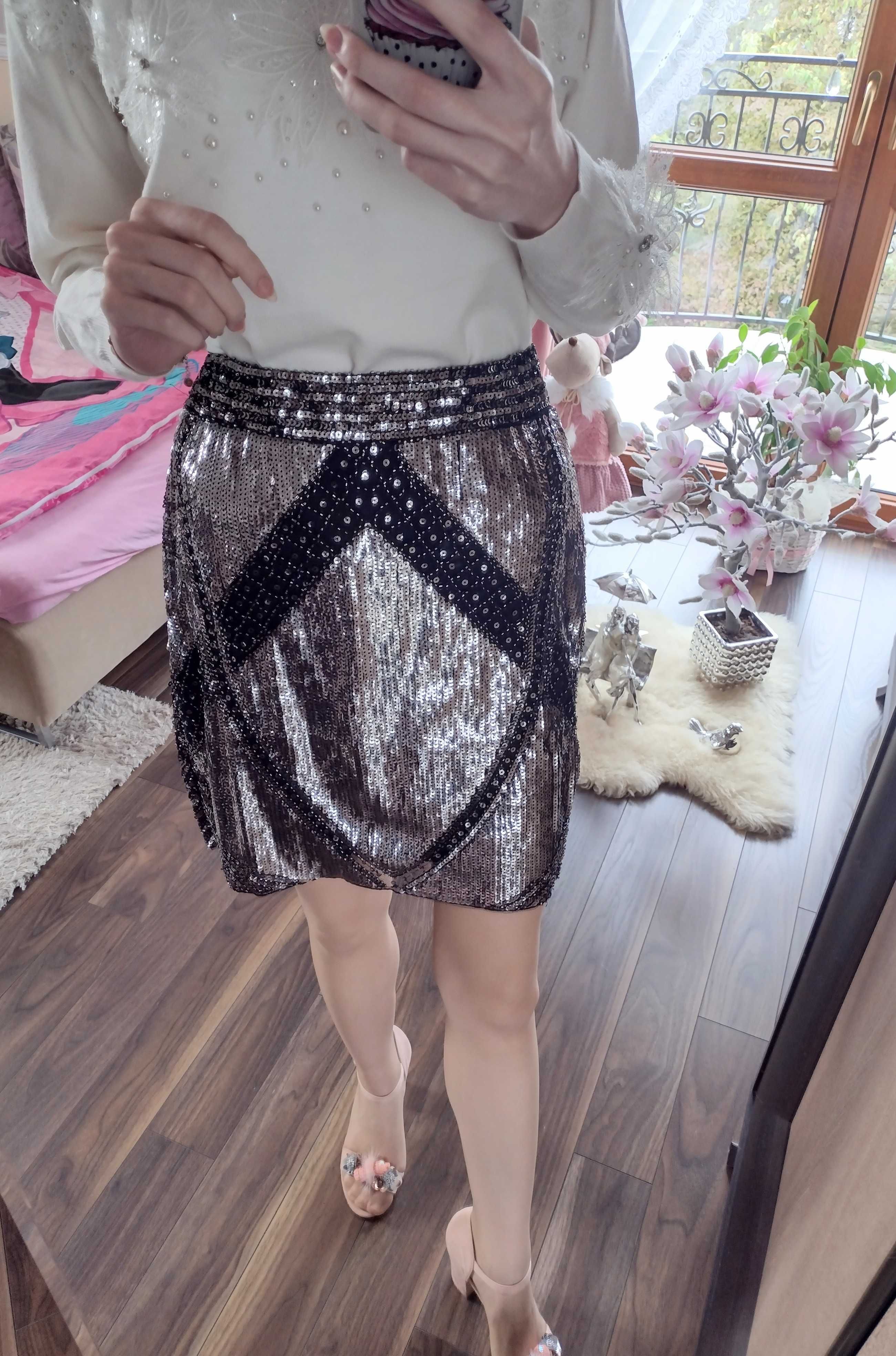 Obłędna cekinowa spódniczka mini czarno-srebrna haftowana