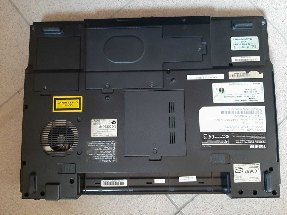 Laptop Toshiba Satellite M70-159 uszkodzony