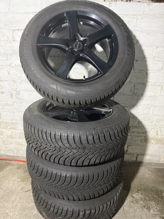 Диски та резина зима 235/60/18